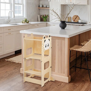 Tour d'apprentissage Montessori dans une cuisine