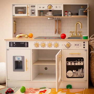 Cuisine XXL en bois dans une chambre d'enfant