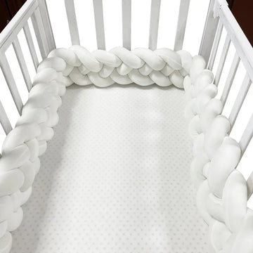 Texture velours ultra douce et respirante pour les nuits de bébé